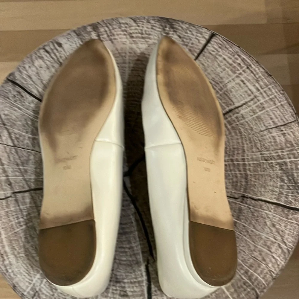 EUC Nine West White Ballet Flats with Pointed Toe - Picture 3 of 9